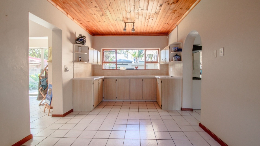3 Bedroom Property for Sale in Bonza Bay Eastern Cape
